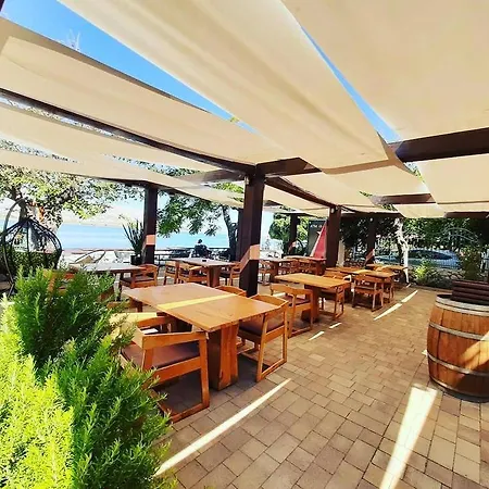 Zanè 4* Pag Town