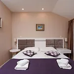 Family Zane Hotel 4*