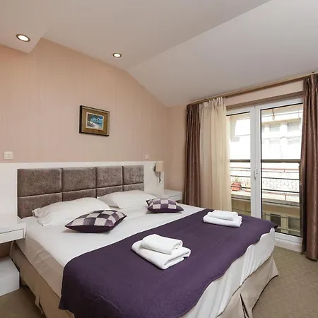 Family Zane 4* Pag Town