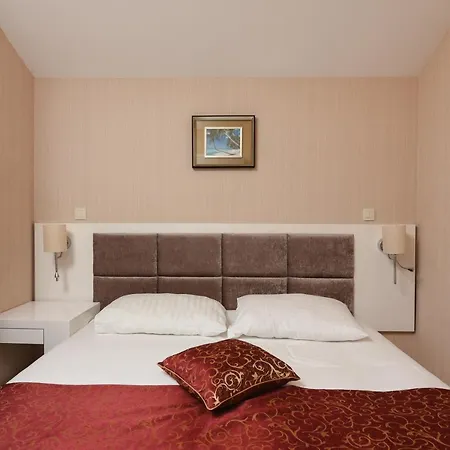 Hotel Family Zane 4*