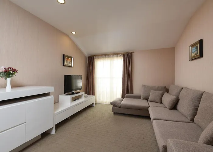 Family Zane Hotel Pag Town