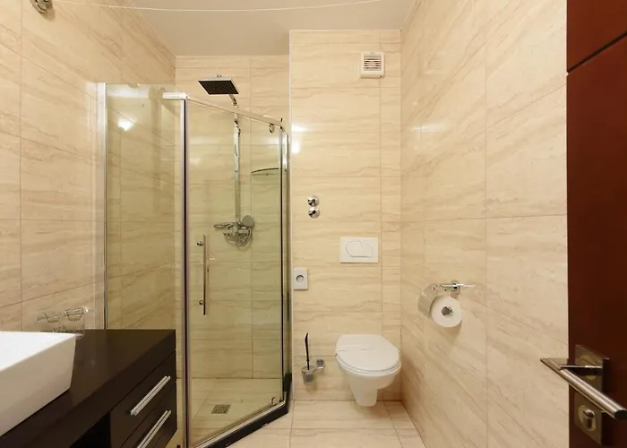 Family Zane Hotel Pag Town