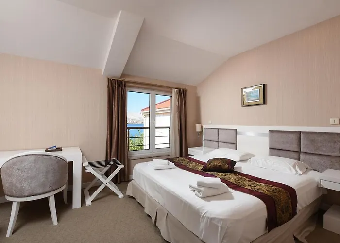 Family Zane Pag Town